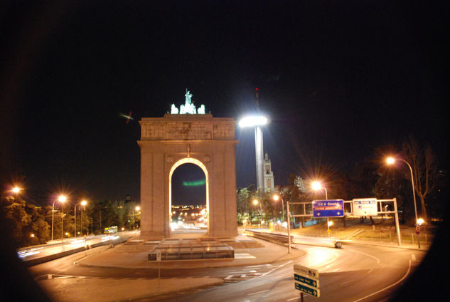 MONCLOA, MADRID Arquitectura e interiorismo Blanco y Negro (Digital)