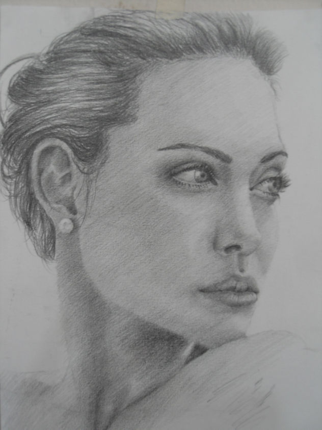 angelina jolie