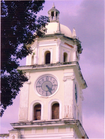 Las 4.25 pm hora de la catedral 