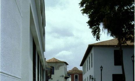 Casa y Calle .......