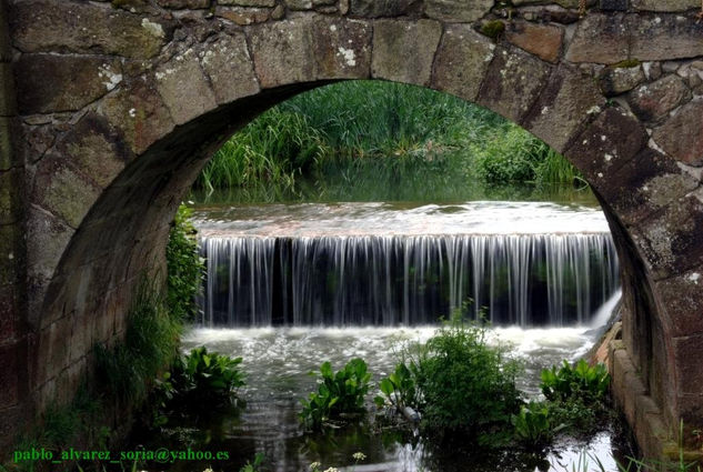 PONTE DOS BROZOS 2 Architecture and Interiorism Black and White (Digital)