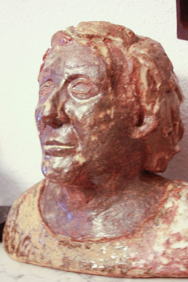 busto mi madre Cerámica Figurativa