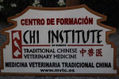 Cartel de madera tallada