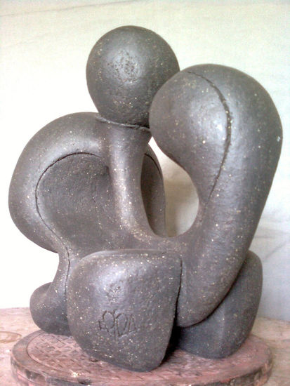 Bulbos negros Pottery Figurative