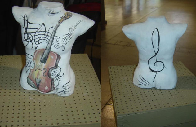 1. Violin para cuerpo pintados