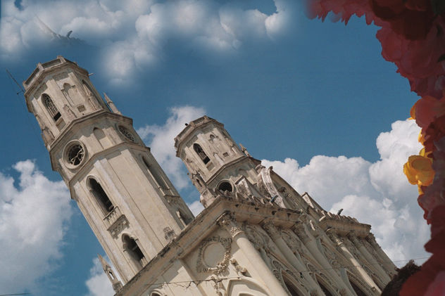 CERCA DEL CIELO