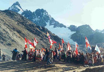 Marcha en Qoyllur Riti