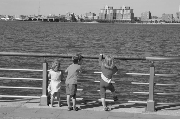 Looking at Hudson River