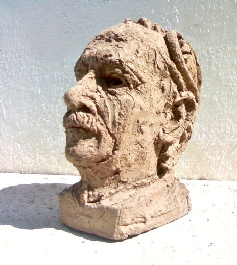 Busto Enrique Mira