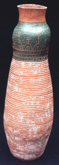 Vaso "saia-e-blusa". 