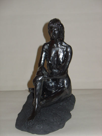 Sussy Pottery Figurative