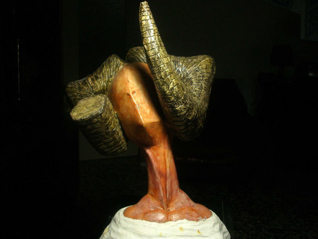 Busto Pottery Figurative