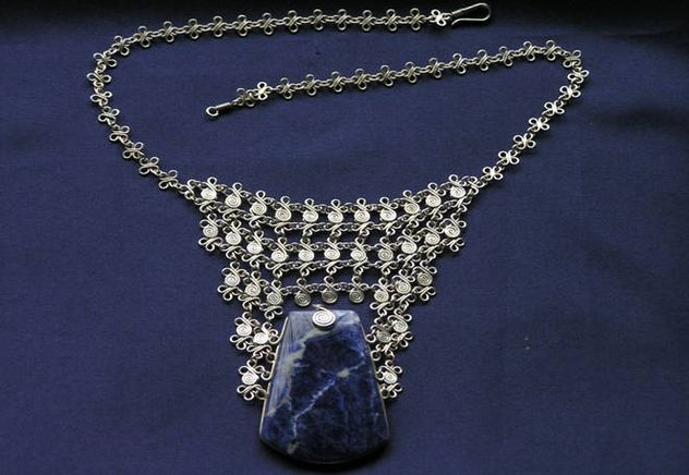 pectoral sodalita