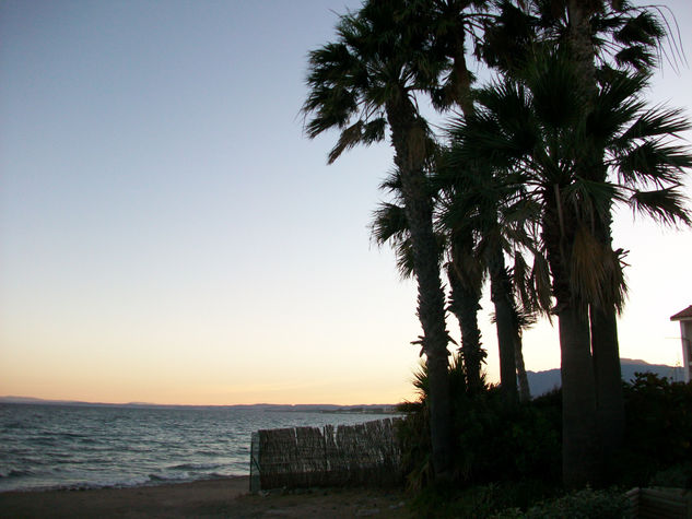 atardecer en playa atalaya 