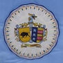 PLATO HERALDICO CON EL ESCUDO DE SUS APELLIDOS