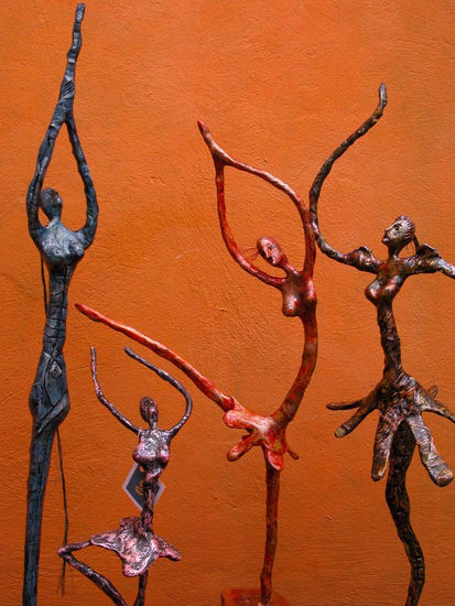 " BAILARINAS " Otros Figurativa