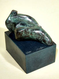 escultura SENTADO