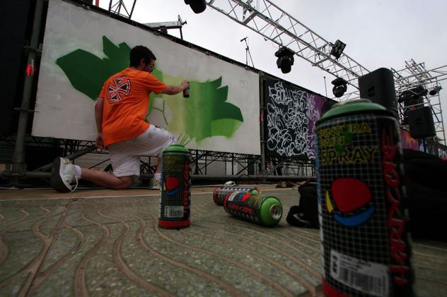Spray