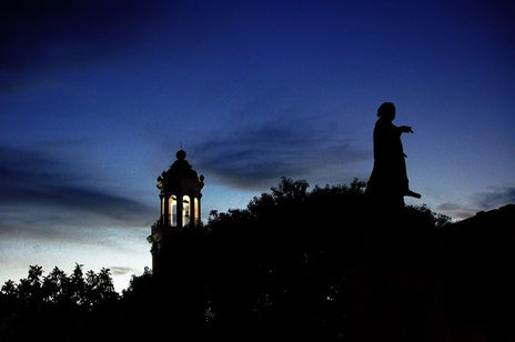 Silueta a colon