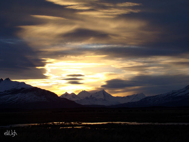 Atardecer en el Glaciar Nature Color (Digital)