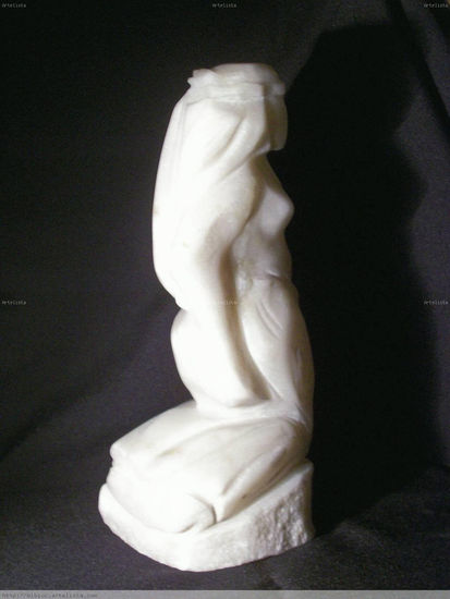 ODALISCA 3 Stone Figurative