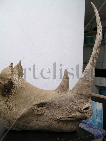 ESCULTURA CABEZA DE RINOCERONTE NEGRO Otros Figurativa