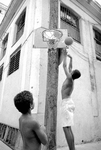 Jugando en la calle 