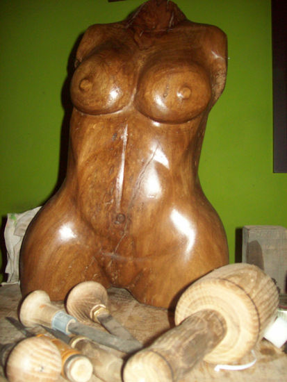 torso femenino Madera Figurativa