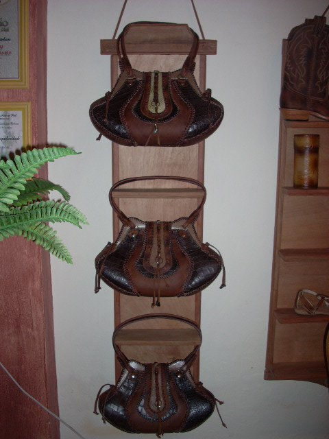 carteras de cuero