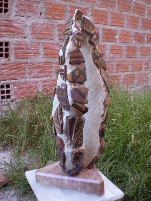 ABSTRACTO QUEBRADIZO
