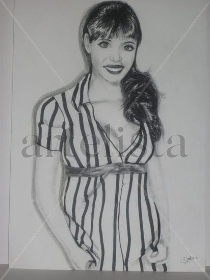 PILAR RUBIO Charcoal