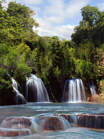 Rio azul.