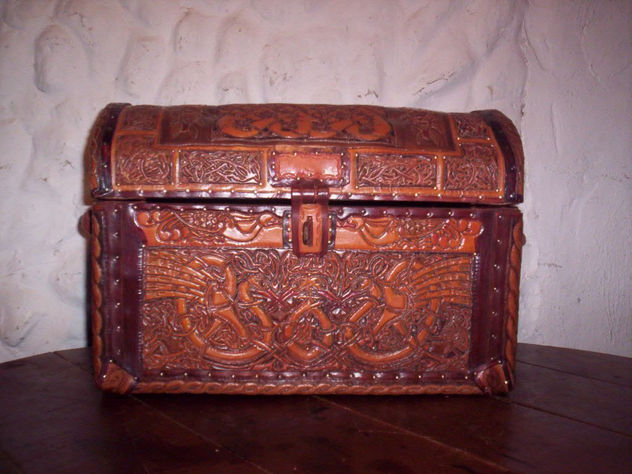 Baul de Cuero- Leather Chest