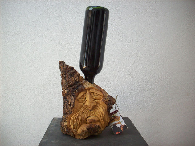 Botellero2. Wood Figurative