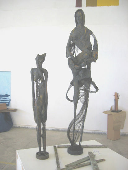 escultura Mixed Figurative