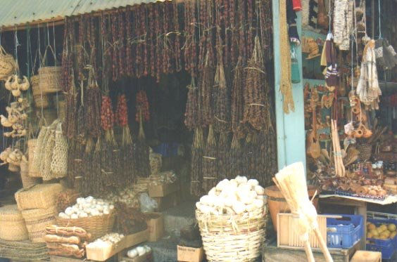 Mercado de Artesanía - Angelmó - Puerto Montt - Chile 