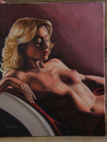 Rubia posando desnuda
