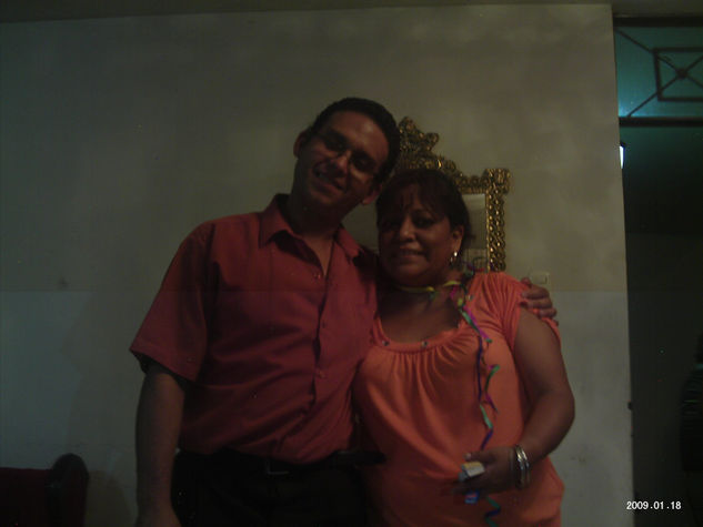 SOMBRAS DE FELICIDAD 