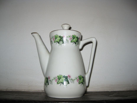 Cafetera de porcelana