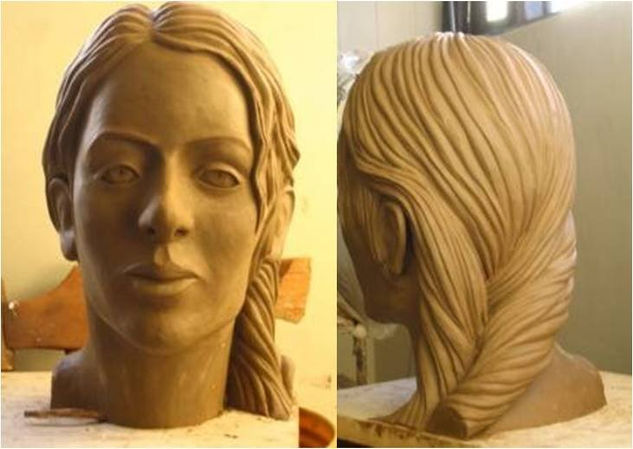 MARIA Terracotta Figurative