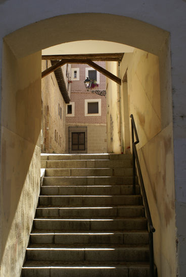 calle del barrio judio segovia 