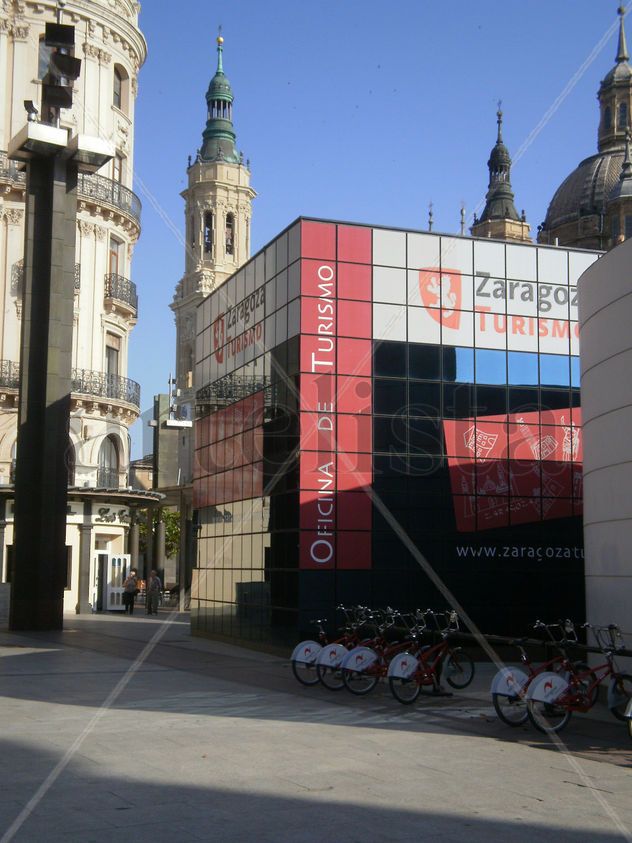 "Zaragoza revisited"   -   "Antes de que se caliente el sillín"