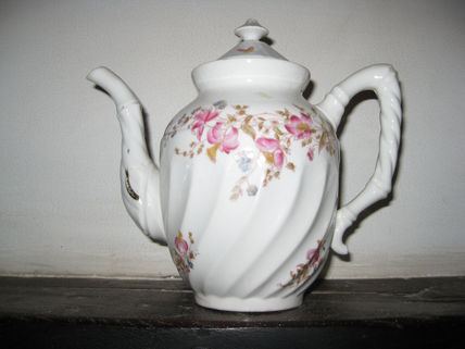 Cafetera de porcelana