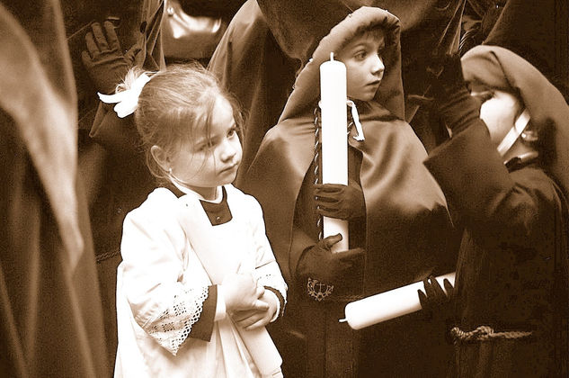 Semana Santa Fotoperiodismo y documental Color (Química)