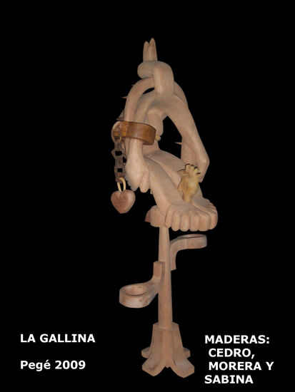 La Gallina Madera Figurativa