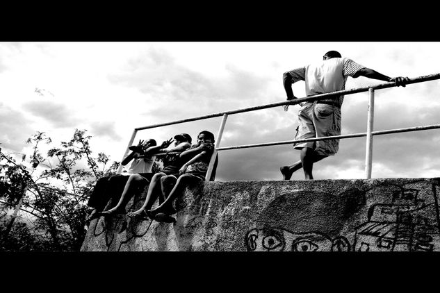 Barrio de Favelas (II) Photojournalism and Documentary Black and White (Digital)