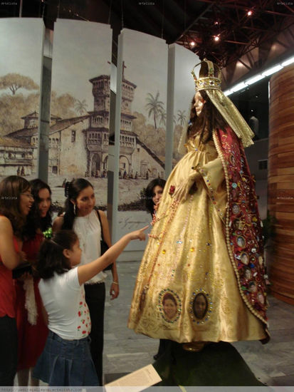 La virgen del itae Cerámica Figurativa