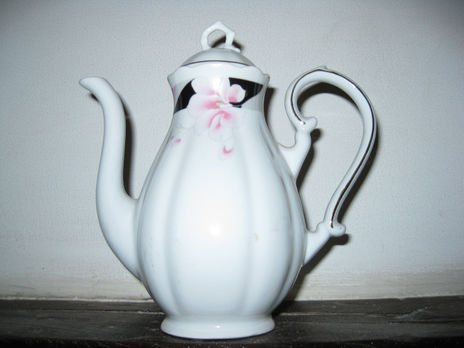 Cafetera de porcelana