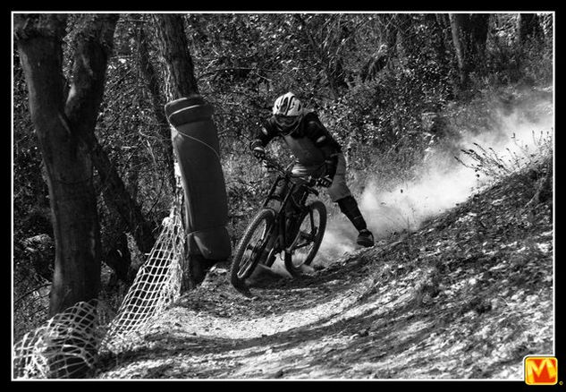 pure bike sensations_123 Deportiva Blanco y Negro (Digital)