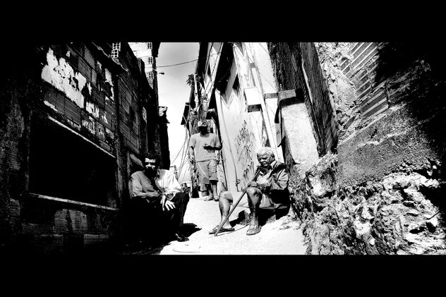Favelas, callejón estrecho